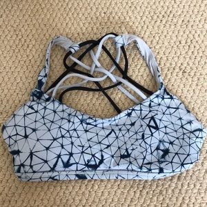 Lulu lemon sports bra